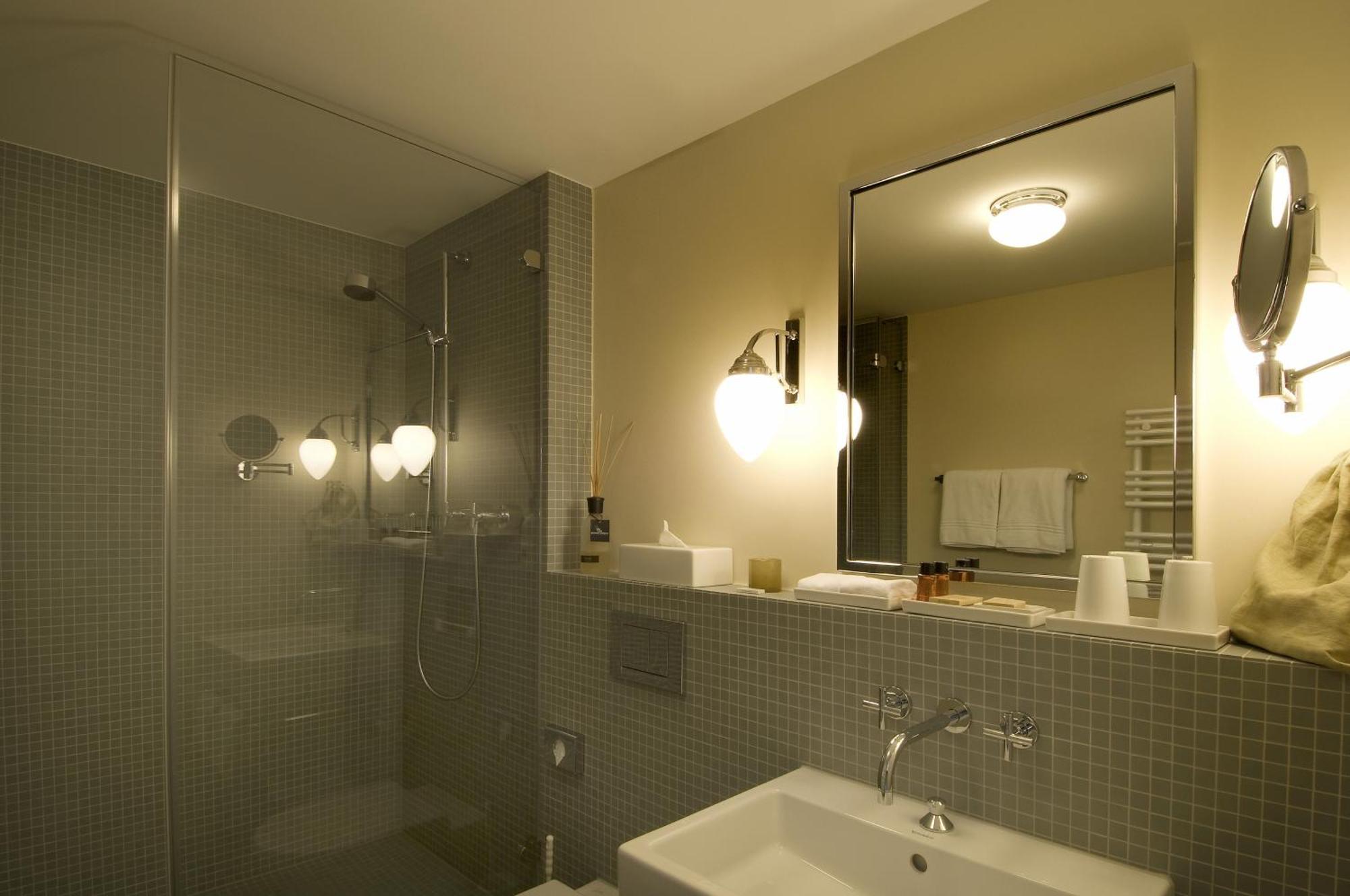 Historisches Alpinhotel Grimsel Hospiz Ngoại thất bức ảnh