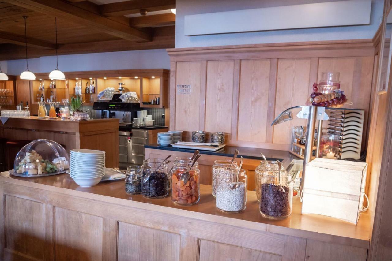 Historisches Alpinhotel Grimsel Hospiz Ngoại thất bức ảnh